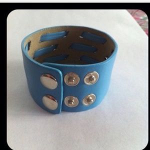 6 different colored Wrist band